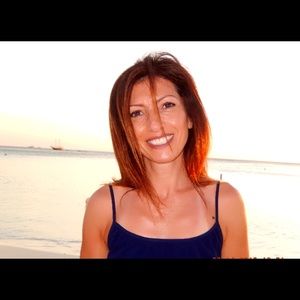 Meet your Posher, Anahid